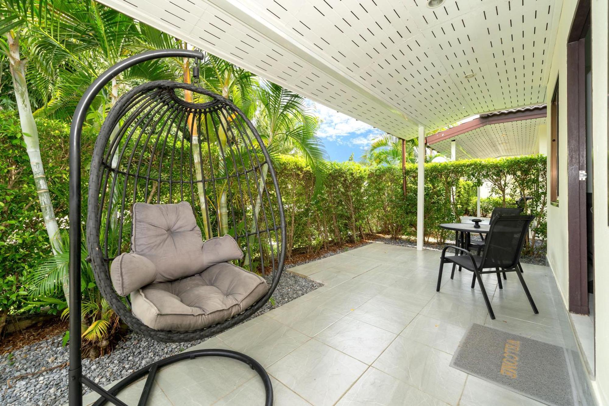 Oxavia Garden Oasis In Nai Harn - Your Private Tropical Garden With 3 Cabins And Jacuzzi Rawai エクステリア 写真
