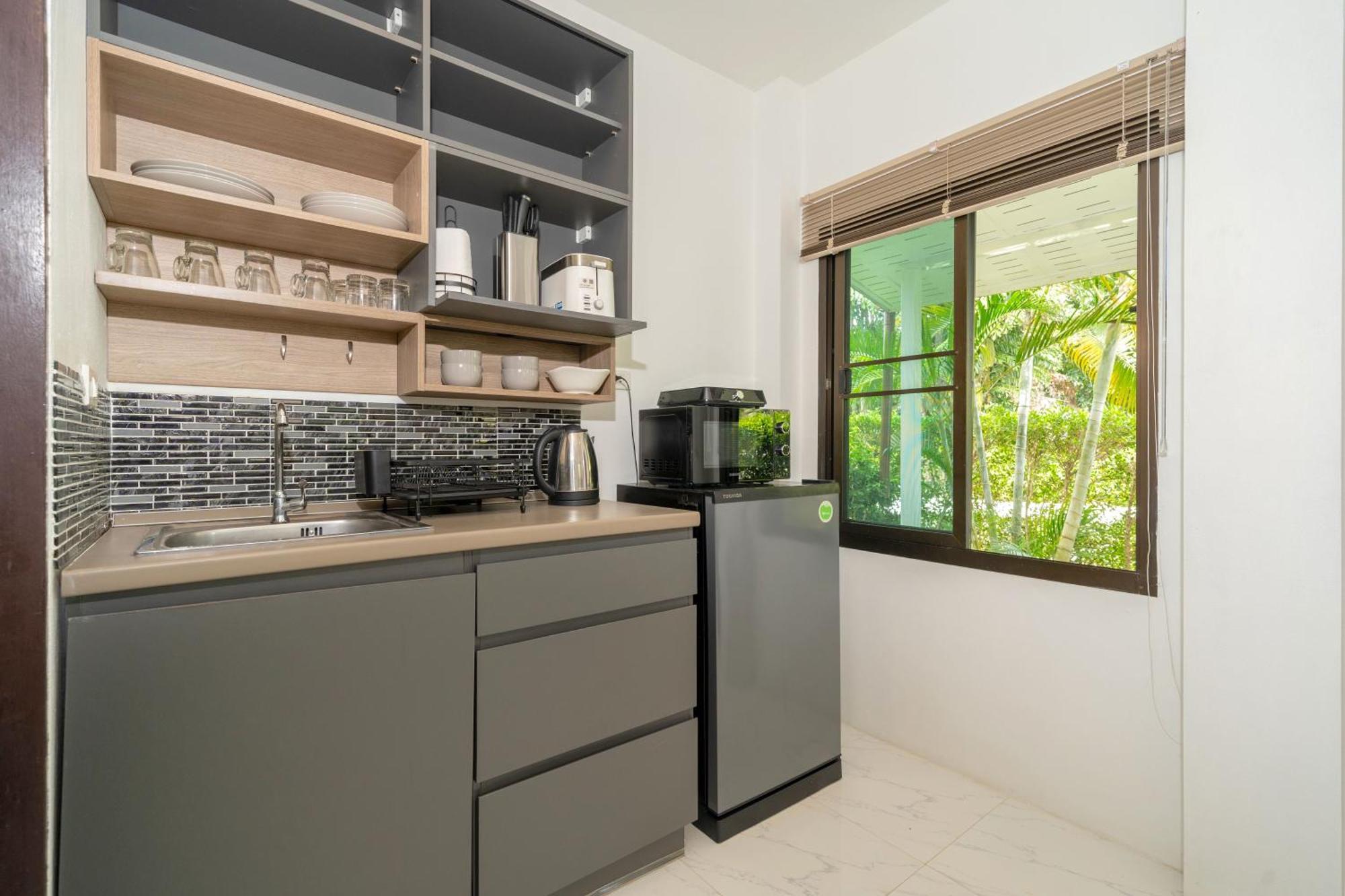 Oxavia Garden Oasis In Nai Harn - Your Private Tropical Garden With 3 Cabins And Jacuzzi Rawai エクステリア 写真